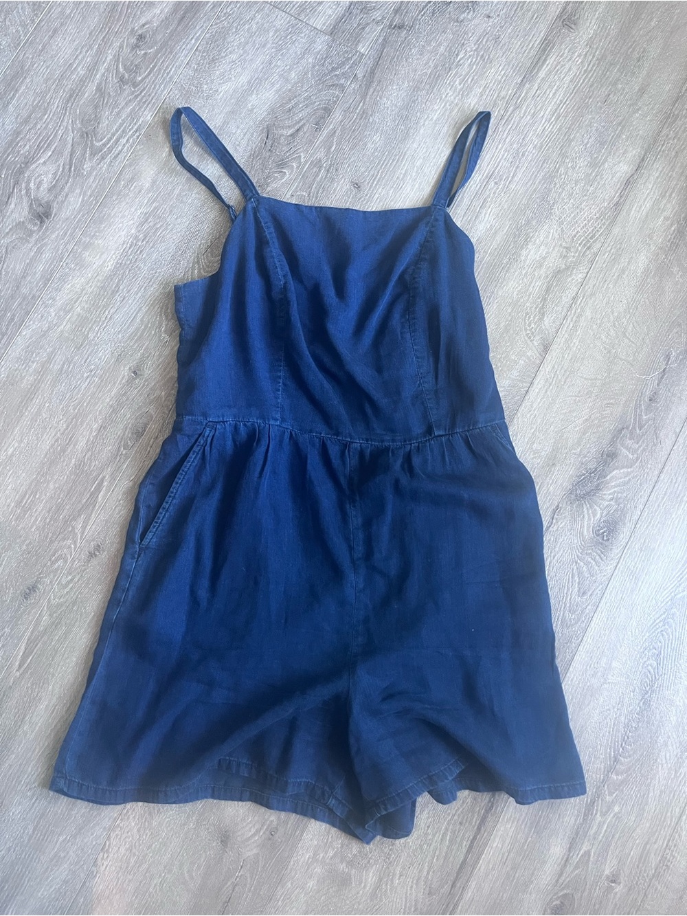 Old Navy Women’s  Navy Blue Sleeveless Romper